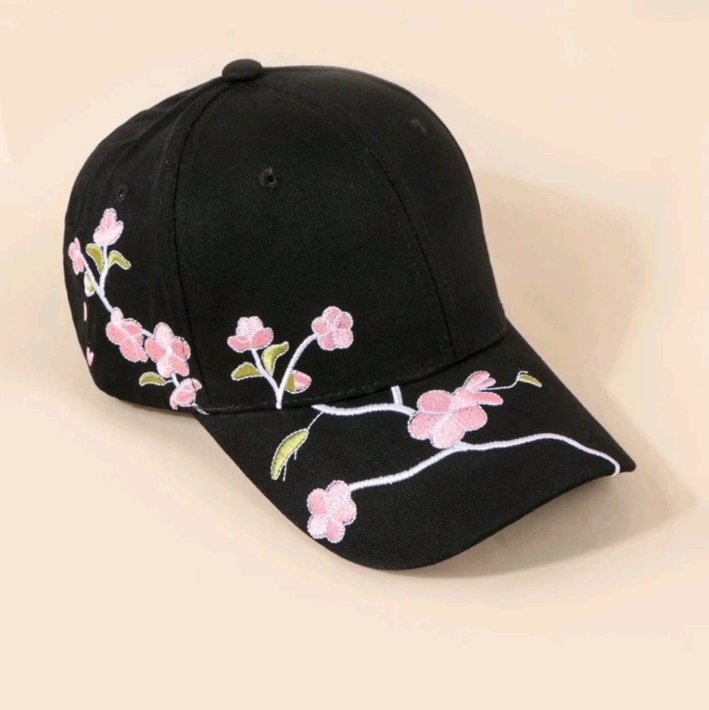 MIA Flower embroidery Baseball hat